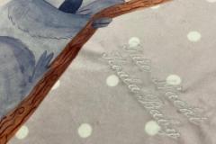 Baby_Geschenk_Stickerei_Namensstick